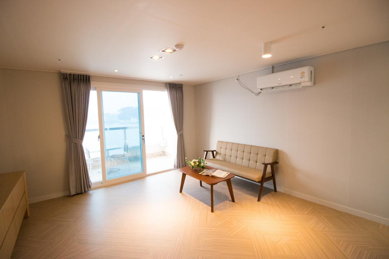 Lium Spa Hostel ยอซู ภายนอก รูปภาพ