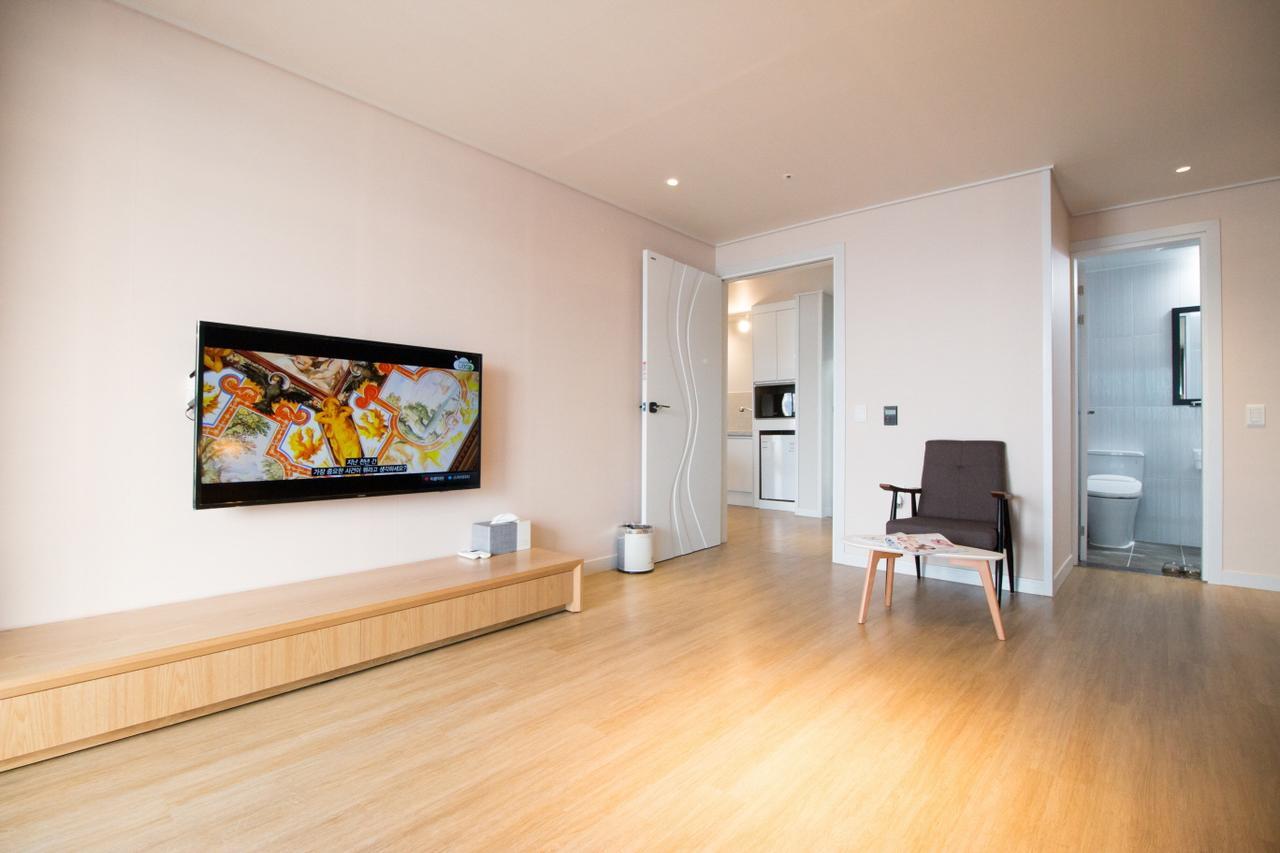 Lium Spa Hostel ยอซู ภายนอก รูปภาพ