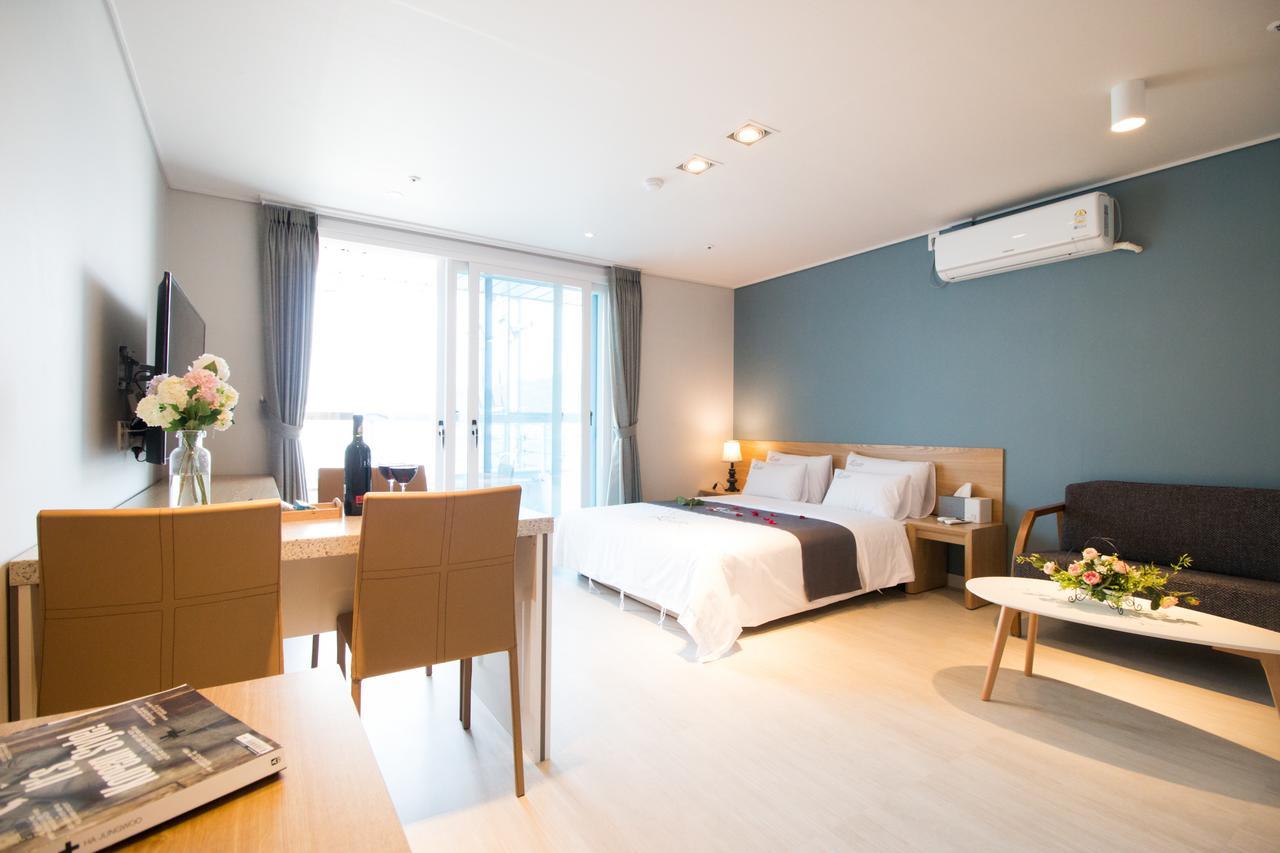 Lium Spa Hostel ยอซู ภายนอก รูปภาพ