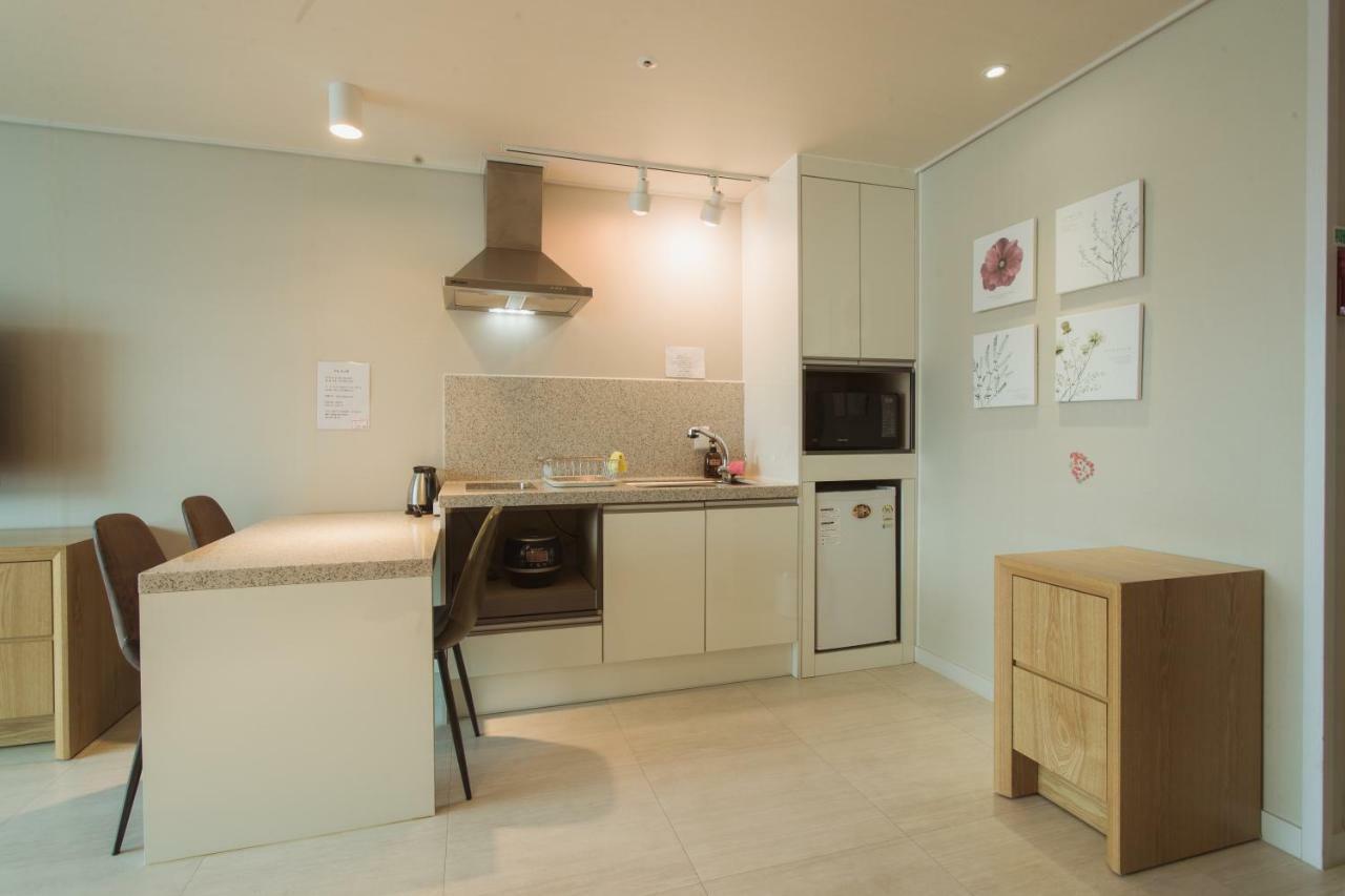 Lium Spa Hostel ยอซู ภายนอก รูปภาพ