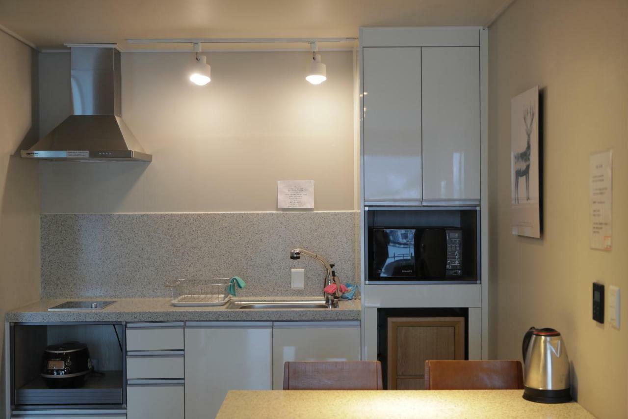 Lium Spa Hostel ยอซู ภายนอก รูปภาพ