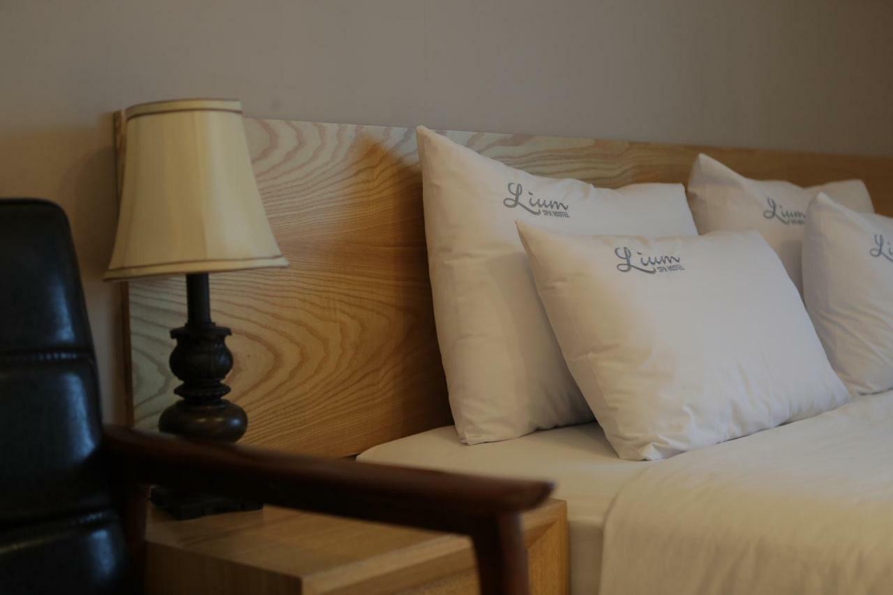 Lium Spa Hostel ยอซู ภายนอก รูปภาพ