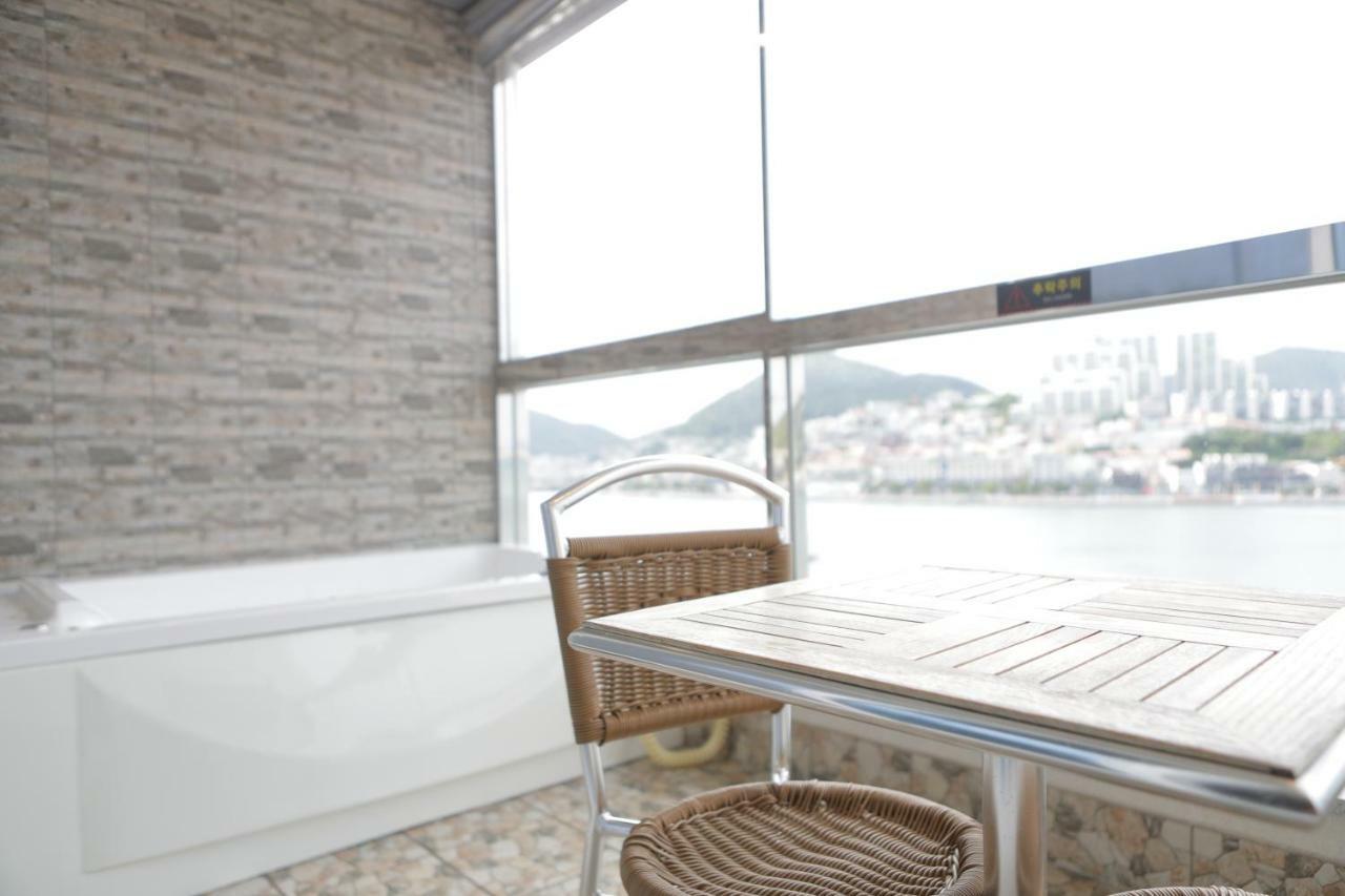 Lium Spa Hostel ยอซู ภายนอก รูปภาพ