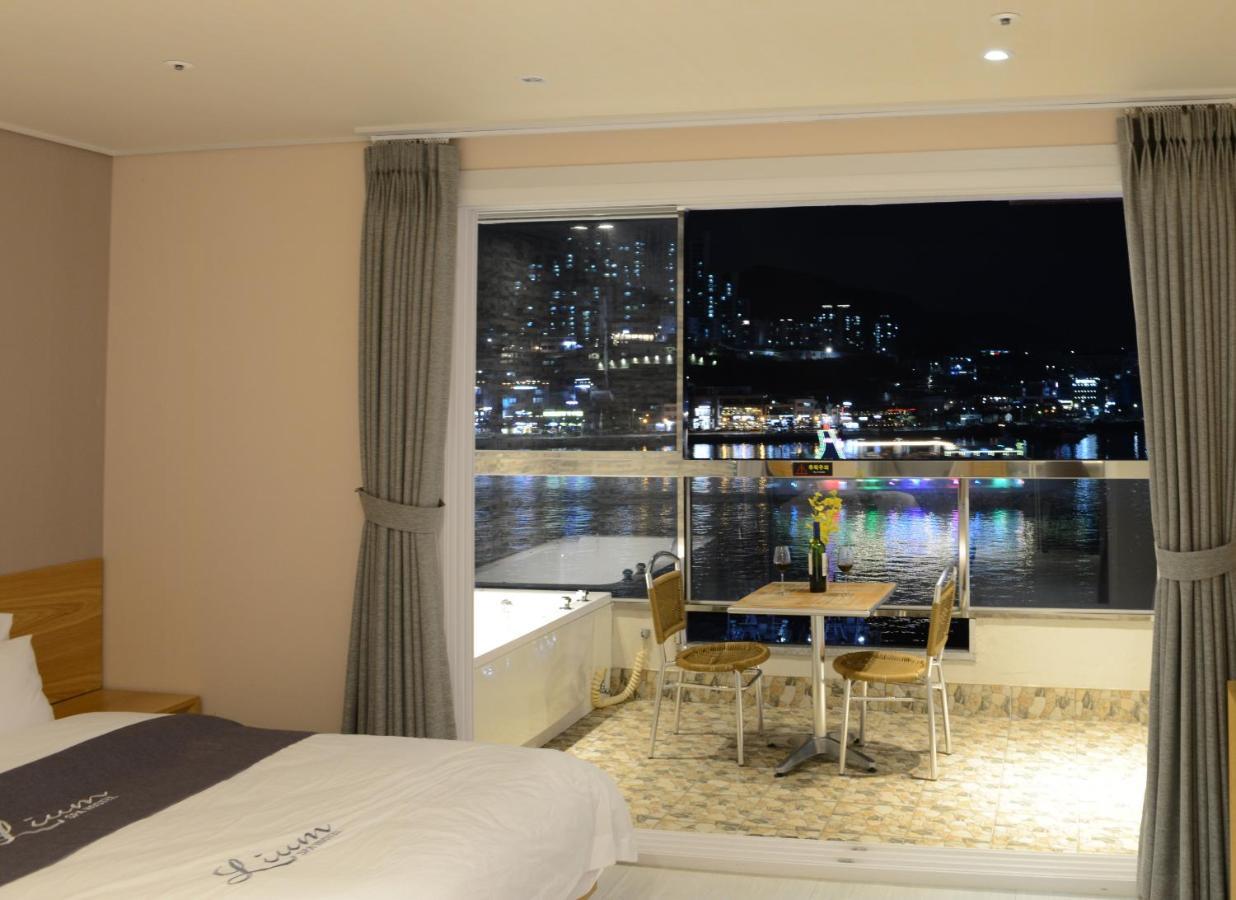 Lium Spa Hostel ยอซู ภายนอก รูปภาพ