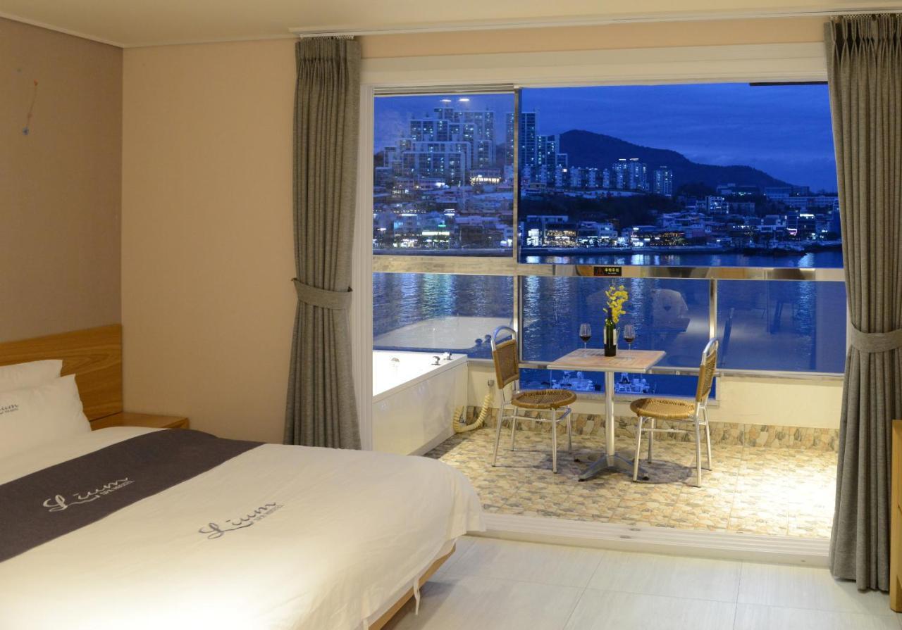 Lium Spa Hostel ยอซู ภายนอก รูปภาพ
